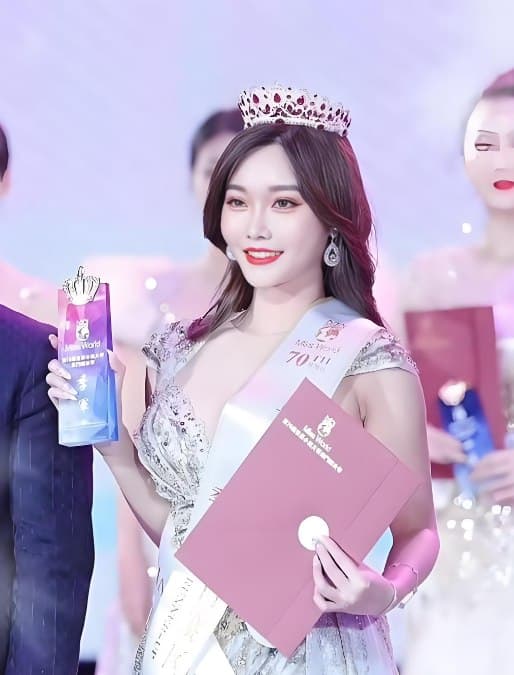 拥有700多万粉丝的世界小姐雅典娜Liya遇害事件破案了,她被闺蜜骗去菲律宾,歹徒向她家里索要80万美元后,将她残忍杀害,美好的人生刚刚开始就结束了(图片 2…