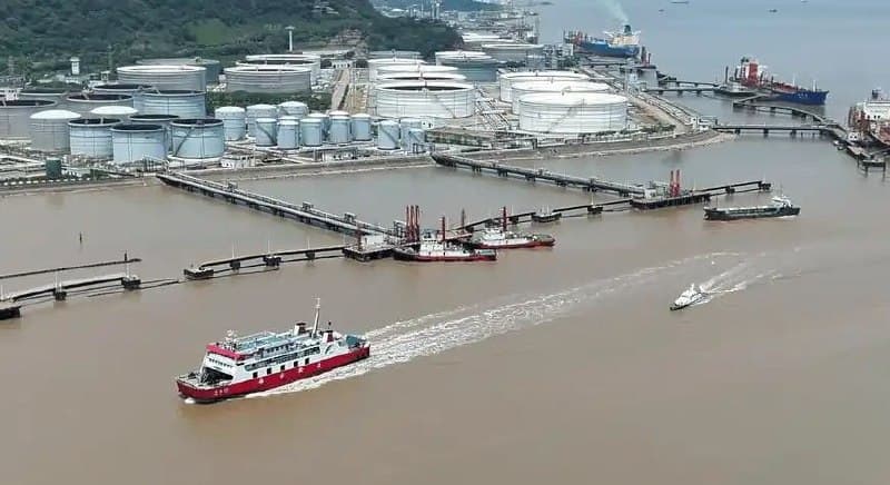 #泰国新闻 台风“海豚”路径预警,泰国气象局提醒赴华旅客留意天气 2026年8月9日,泰国气象局(TMD)发布台风“海豚”(Dolphin)路径预警。该台风正…