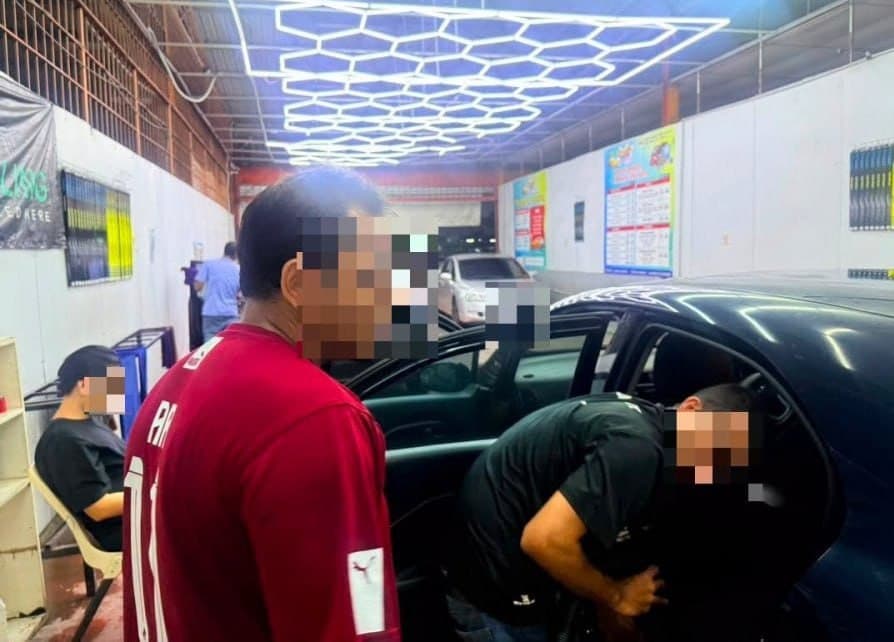 #马来西亚新闻 网传私家车冒用移民局标识加装闪光灯视频,巴基斯坦籍车主被捕,辩称仅作个人用途不知违法 2026年8月11日消息,马来西亚移民局经调查核实,网传…