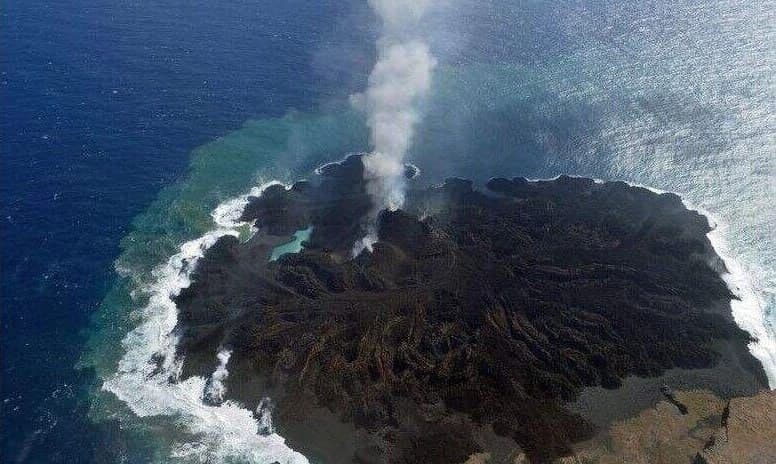 #印尼新闻 布罗莫火山野火持续扩散,出现 20 公顷新起火点 2026年8月12日消息,印尼东爪哇省布罗莫‑滕格尔‑塞梅鲁国家公园野火仍在蔓延。前期明火虽已扑…