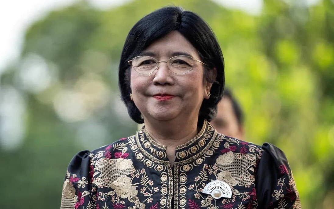 #印尼新闻 印尼重磅人事落地!普拉博沃提名德斯特莉出任央行行长,印尼盾应声大涨维稳市场 2026年8月10日消息,印尼央行行长人事尘埃落定。总统普拉博沃于今日…