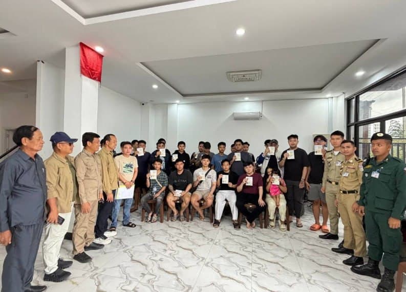 #柬埔寨新闻 班迭棉吉省开展波贝专项核查,41名外籍人员证件齐全、合规务工 2026年8月1日消息,在班迭棉吉省省长翁拉泰、省法院检察官库特·瓦纳雷特统筹指挥…